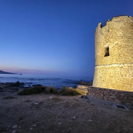 Hébergement de vacances La Caletta Sea & Space Ferienwohnung *